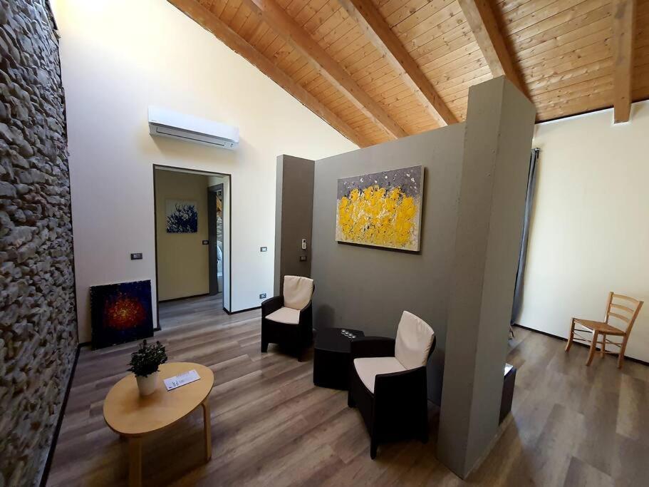 Villa Cristallo Private Apartment Fontanelice Екстериор снимка