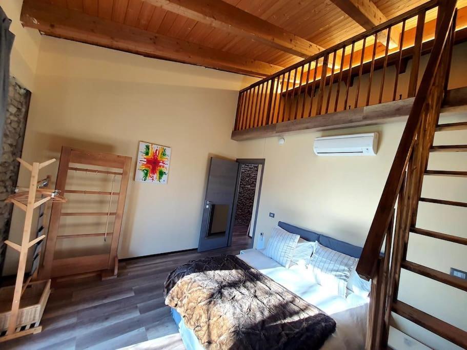 Villa Cristallo Private Apartment Fontanelice Екстериор снимка